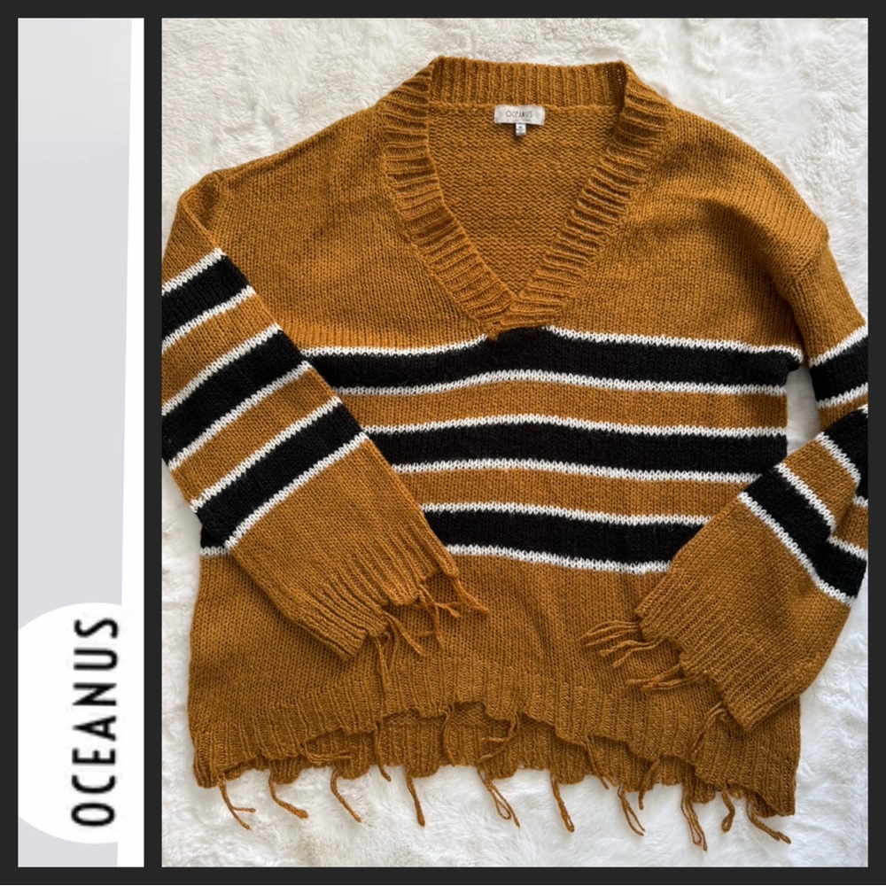 Oceanus Women's V-Neck Mustard Striped Sweater